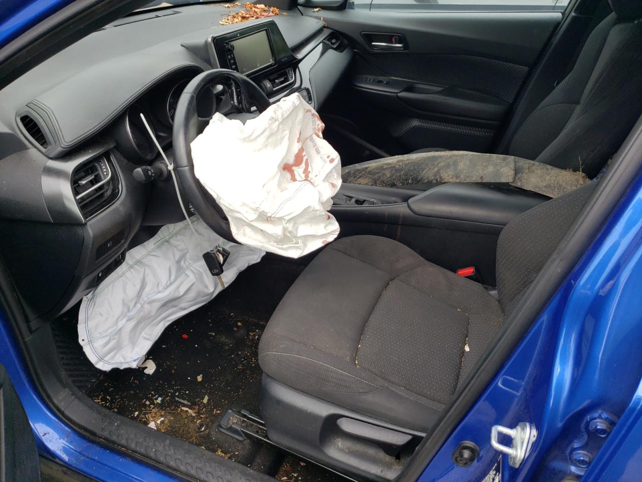 NMTKHMBX2JR030293 TOYOTA C-HR 2018