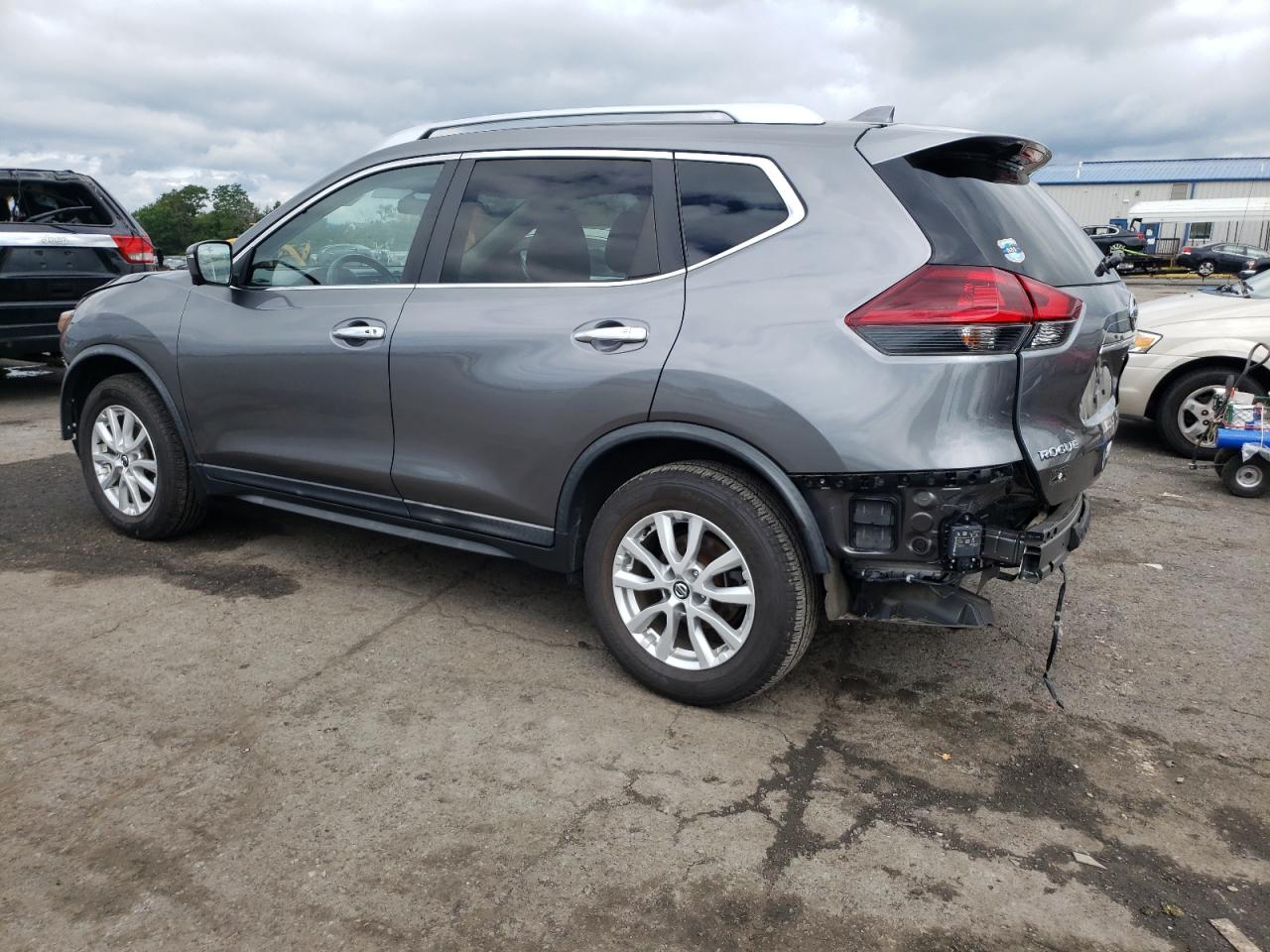 KNMAT2MV6JP591926 NISSAN ROGUE 2018
