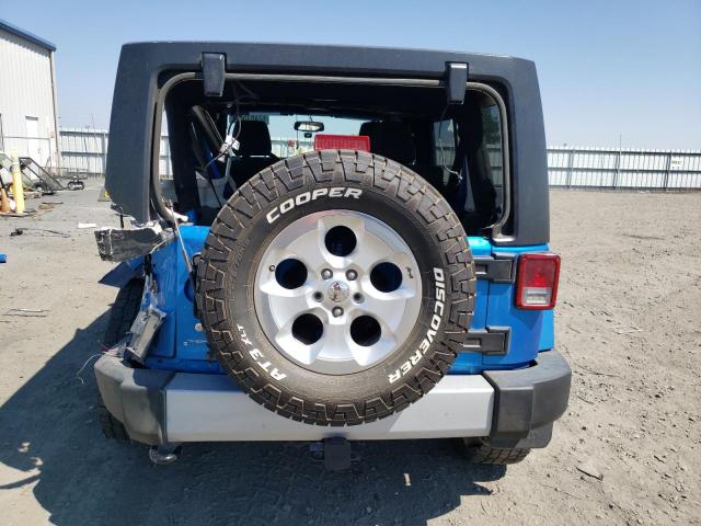 1C4BJWEG8FL533395 Jeep Wrangler Unlimited Sahara