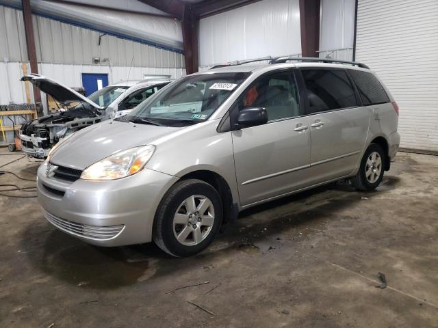 2004 Toyota Sienna CE