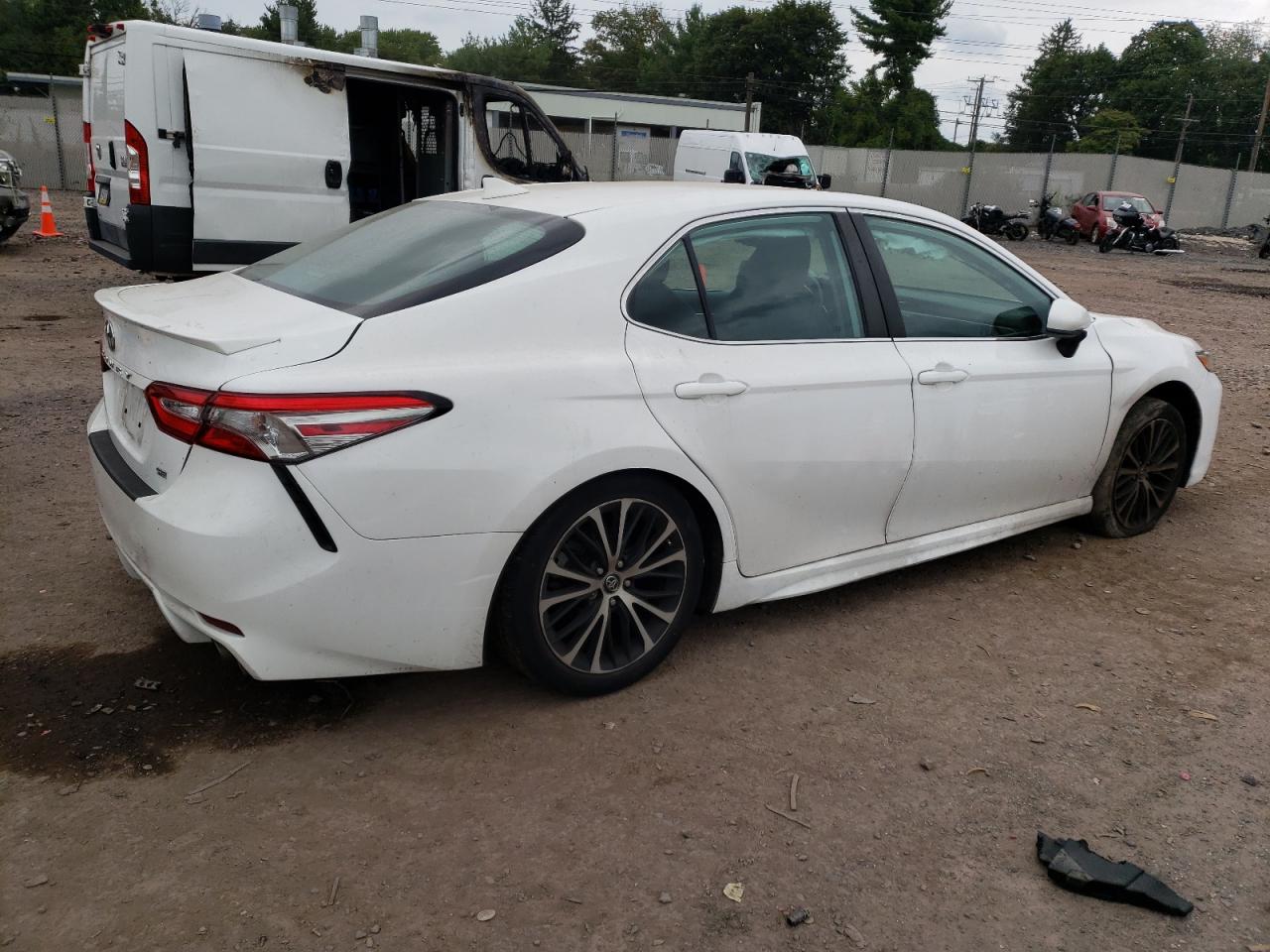 4T1B11HK3KU752638 TOYOTA CAMRY 2019