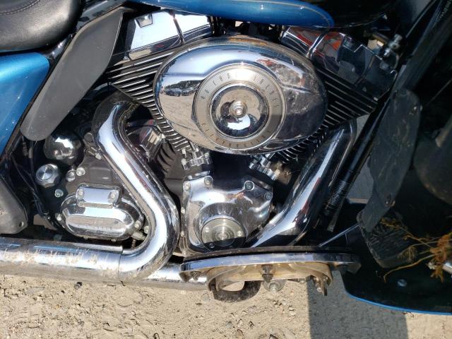 2011 HARLEY-DAVIDSON FLHTCU 1HD1FC410BB665977