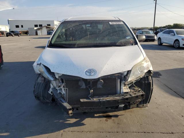 5TDZZ3DC4HS774019 Toyota SIENNA