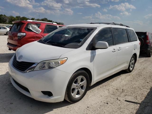 2013 Toyota Sienna LE