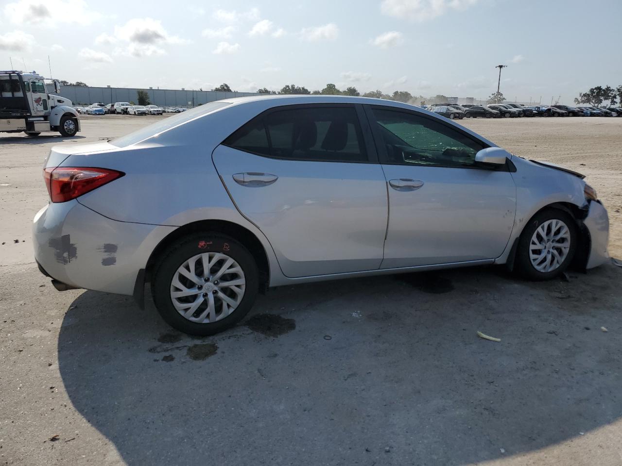 2T1BURHE3JC025175 TOYOTA COROLLA 2018