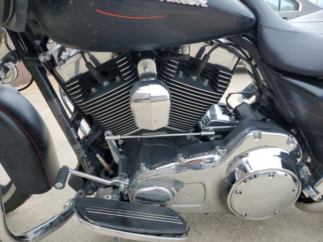 2015 HARLEY-DAVIDSON ROAD GLIDE 1HD1KTM15FB681500