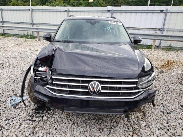 3VVRB7AX4PM063519 Volkswagen Tiguan S 5