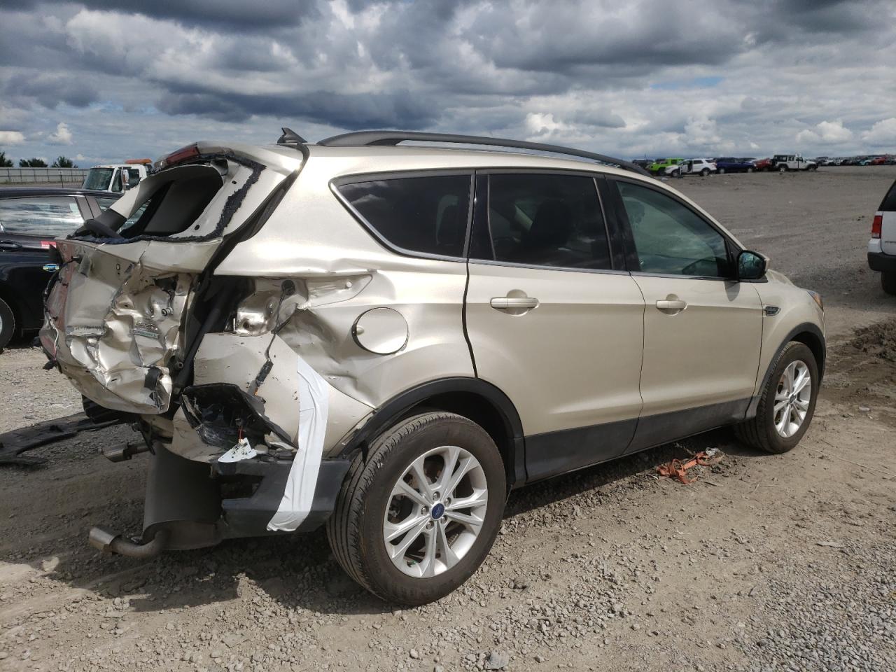 1FMCU0HD8JUA52555 FORD ESCAPE 2018