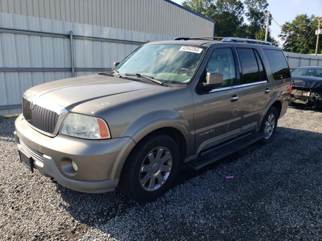 2004 Lincoln Navigator 