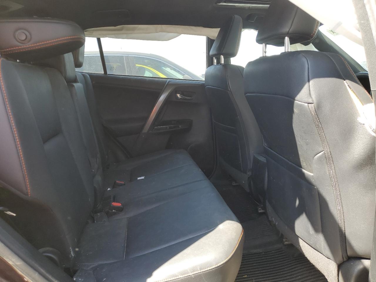 2T3JFREV5HW695272 TOYOTA RAV4 2017