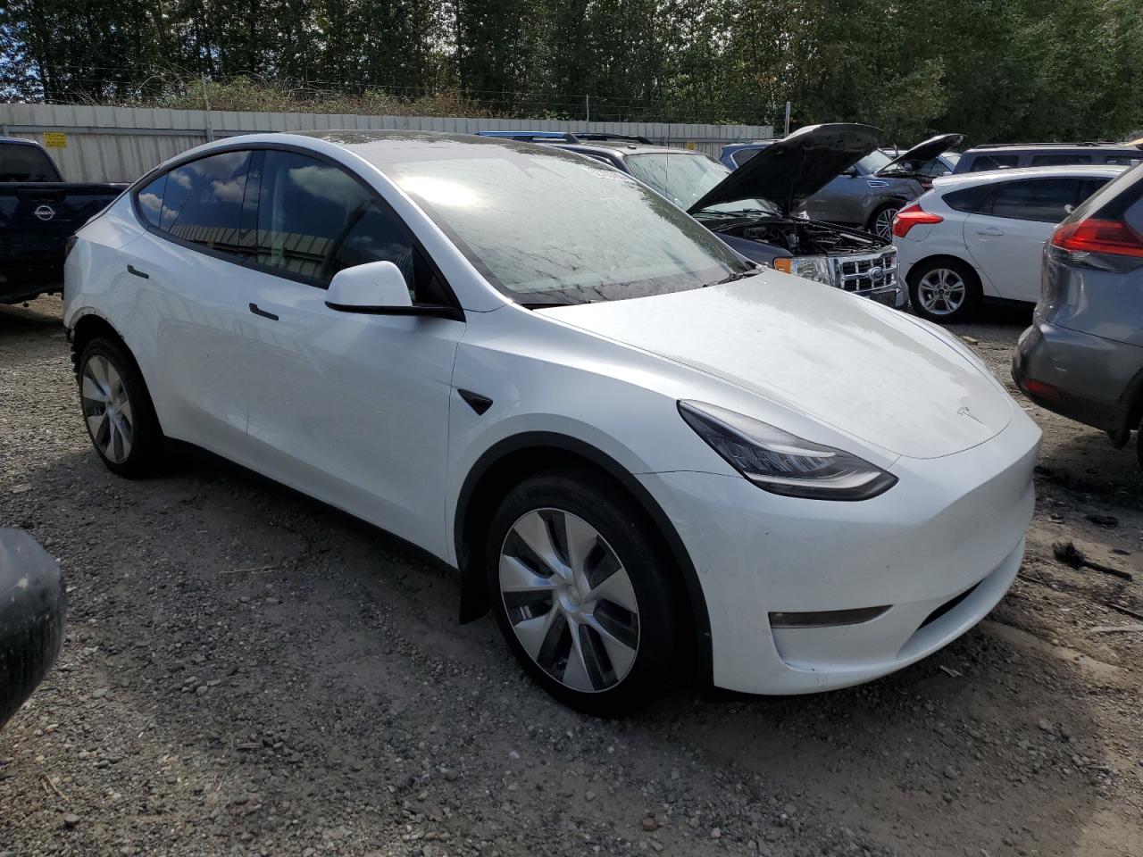 7SAYGDEE0NF512671 Tesla Model Y  4