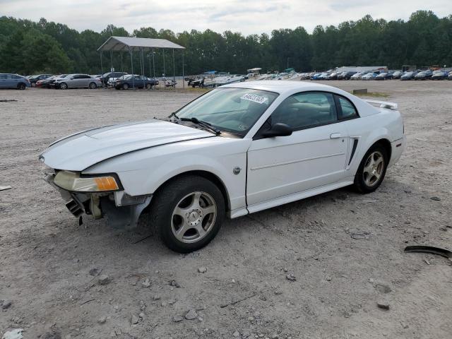 2004 Ford Mustang 