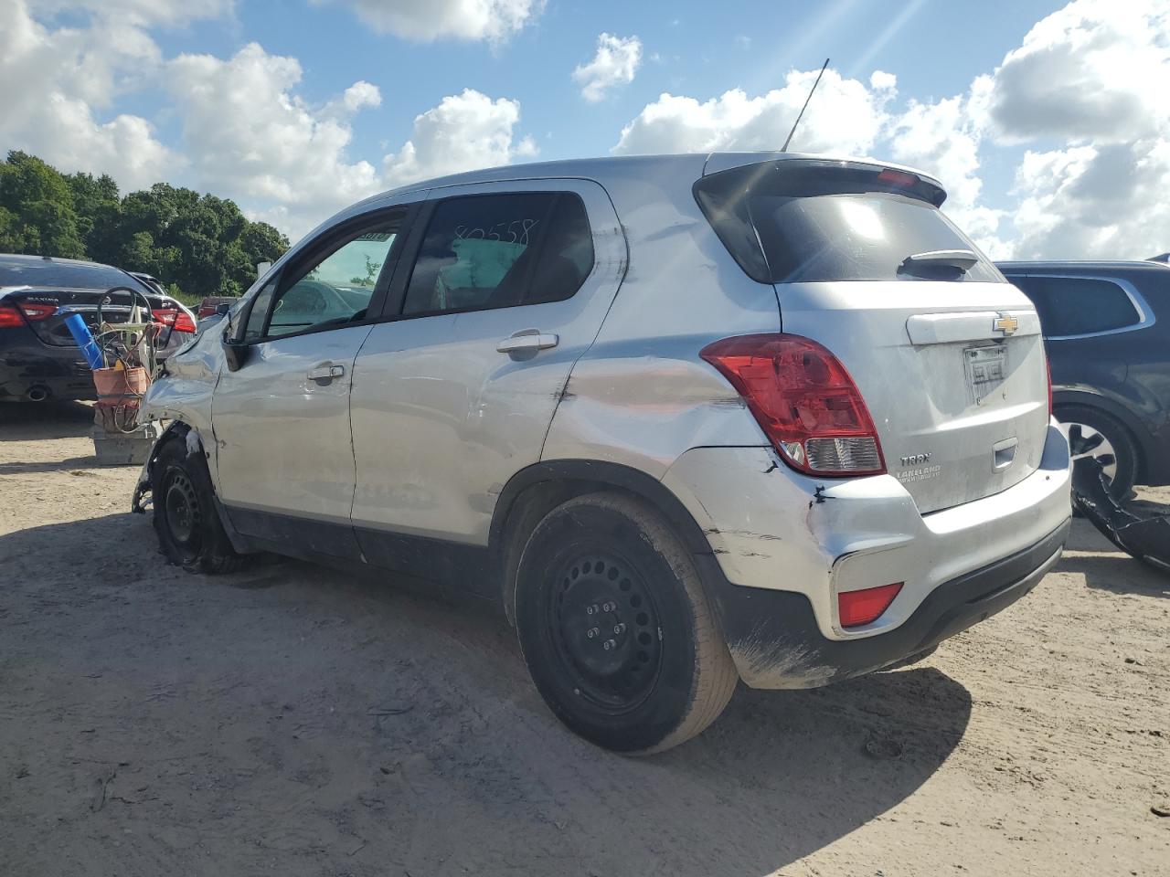 KL7CJKSB3HB185131 CHEVROLET TRAX 2017
