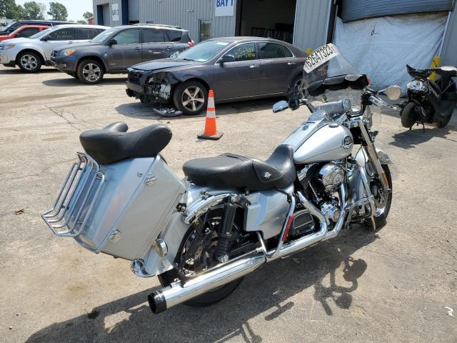 2010 HARLEY-DAVIDSON FLHRC 1HD1FR417AB625526