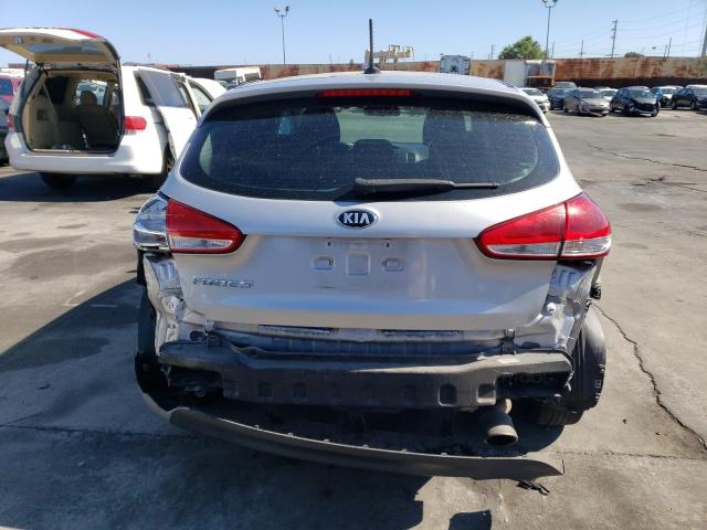 KNAFK5A84J5772833 KIA FORTE LX