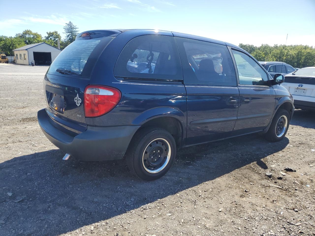 1B4GP25362B503397 2002 Dodge Caravan Se