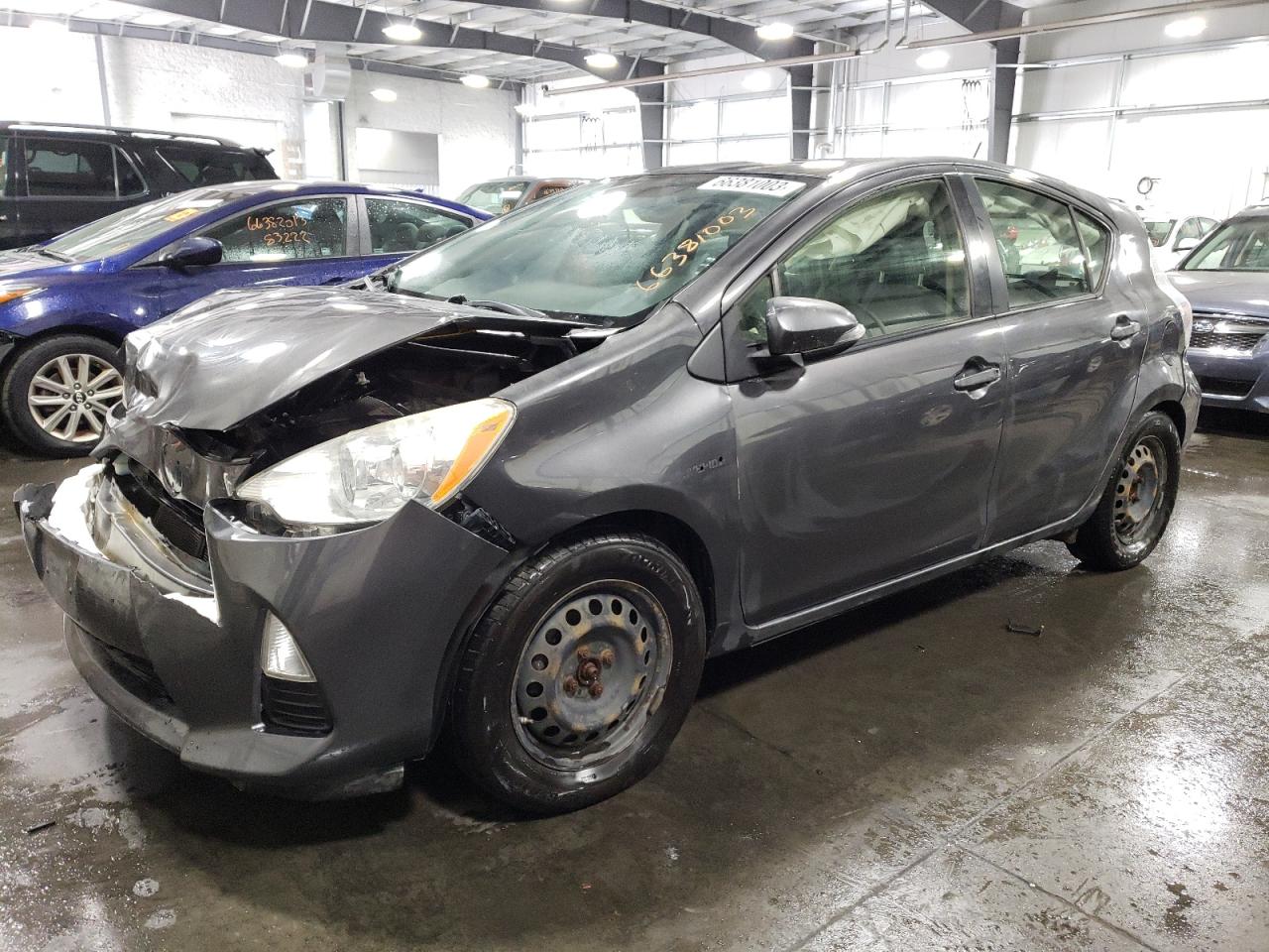JTDKDTB32E1560397 2014 Toyota Prius C