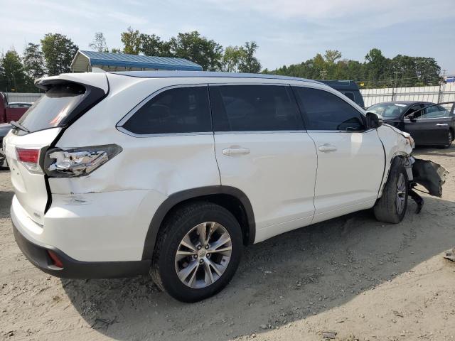 VIN 5TDKKRFH3FS045668 2015 Toyota Highlander, Xle no.3