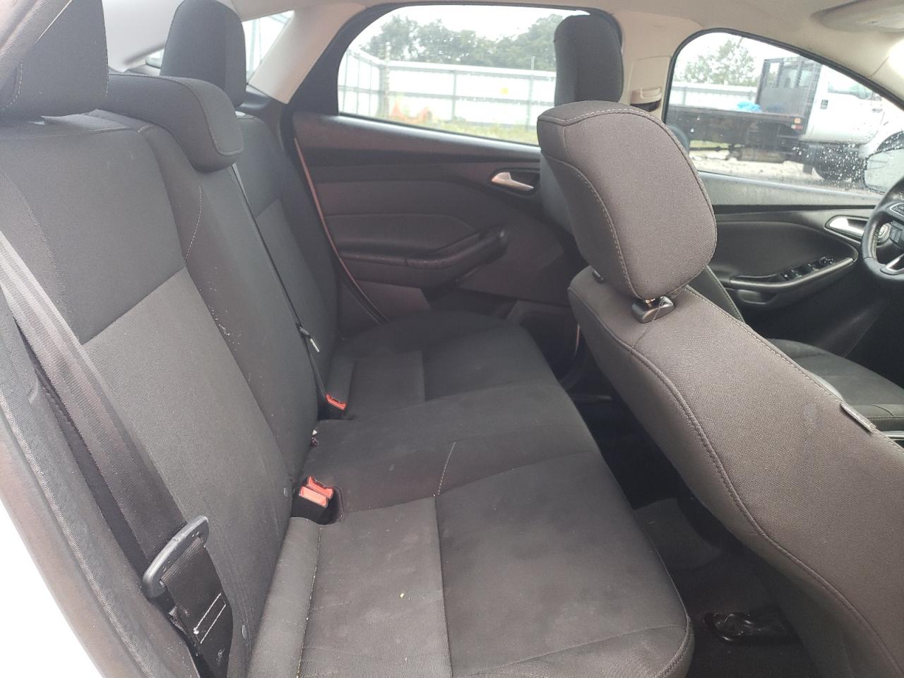 1FADP3H28JL309242 FORD FOCUS 2018