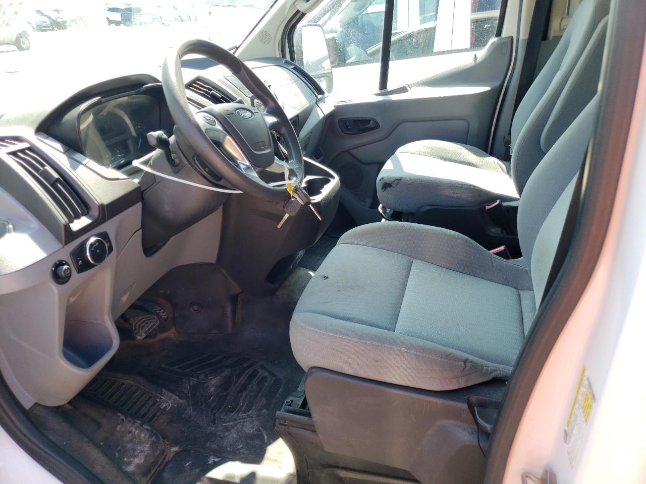 1FTNR1ZM5FKA68606 2015 Ford Transit T-250 1FTNR1ZM5FKA68606 2015 Ford Transit T-250