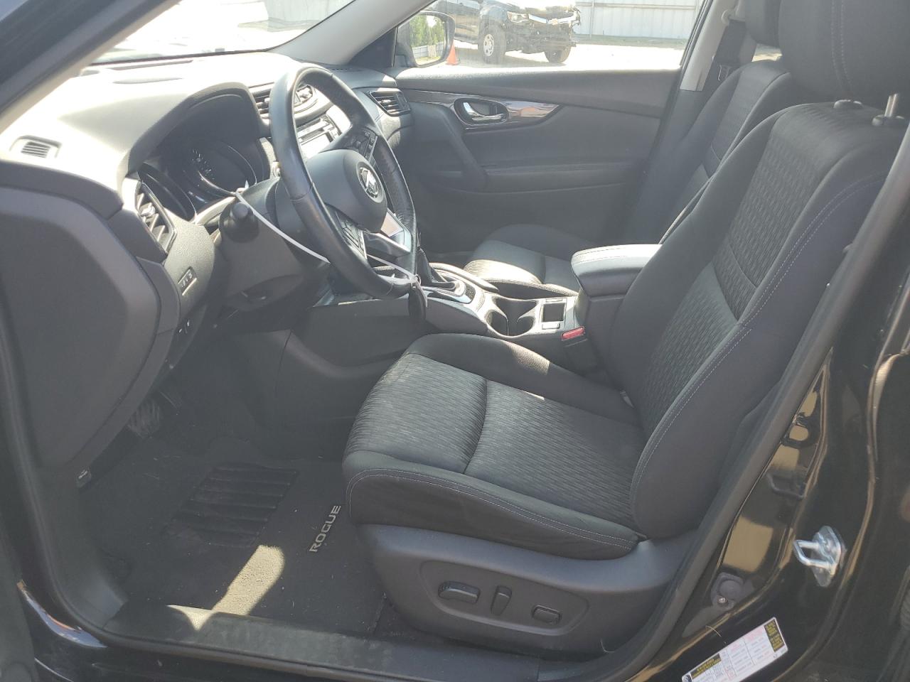 JN8AT2MV0JW348347 NISSAN ROGUE 2018