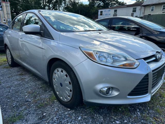 FORD-FOCUS-1FAHP3F21CL247089