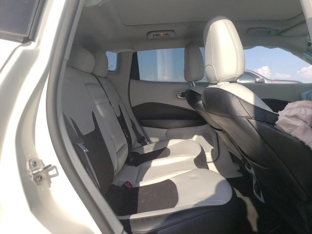 3C4NJCBB2KT832254 Jeep Compass Latitude