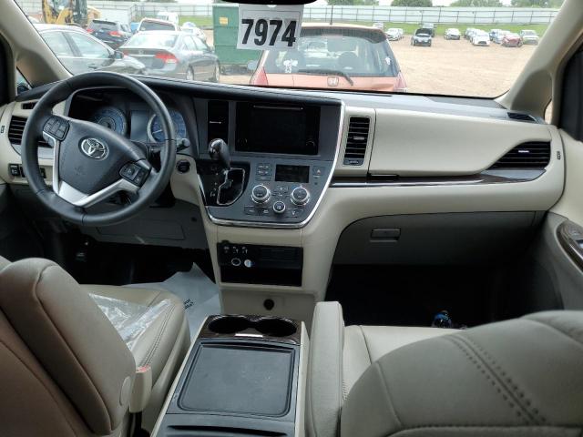 5TDYZ3DC3HS888699 Toyota SIENNA XLE