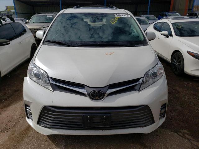 5TDDZ3DC0KS217223 2019 Toyota Sienna Xle