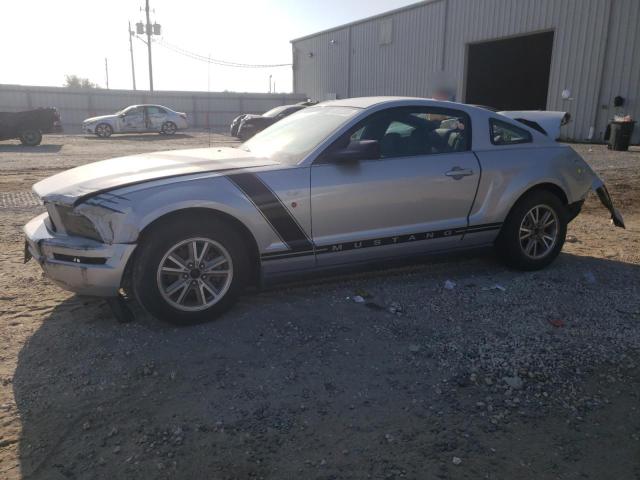 2005 Ford Mustang 