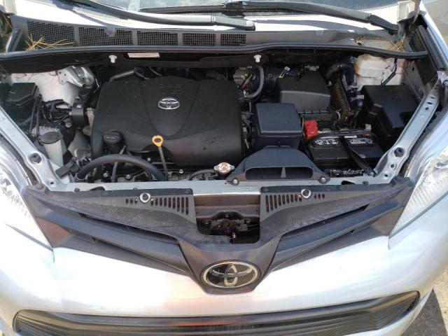 5TDZZ3DC2KS990958 Toyota SIENNA
