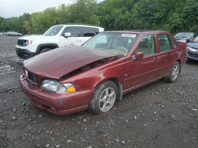 2000 Volvo S70 