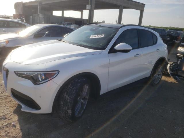 2018 Alfa Romeo Stelvio Ti Sport