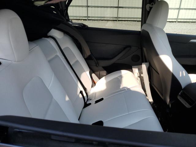  TESLA MODEL Y 2023 Сірий