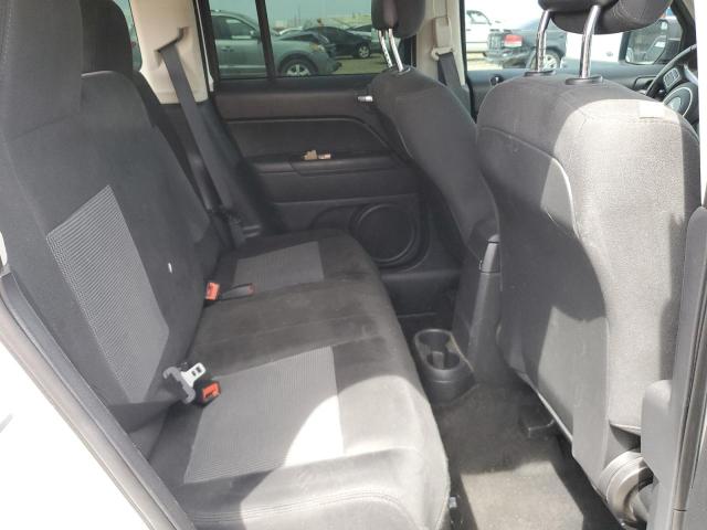 1C4NJPFB8FD203725 Jeep Patriot Latitude