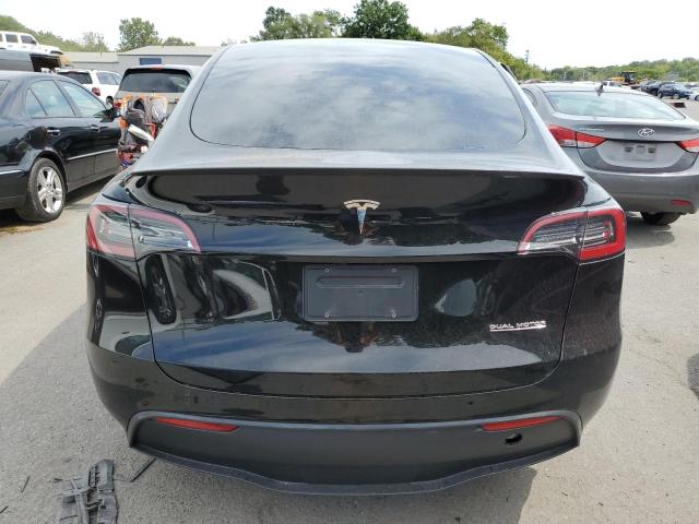 7SAYGDEF7PF695028 Tesla Model Y  6