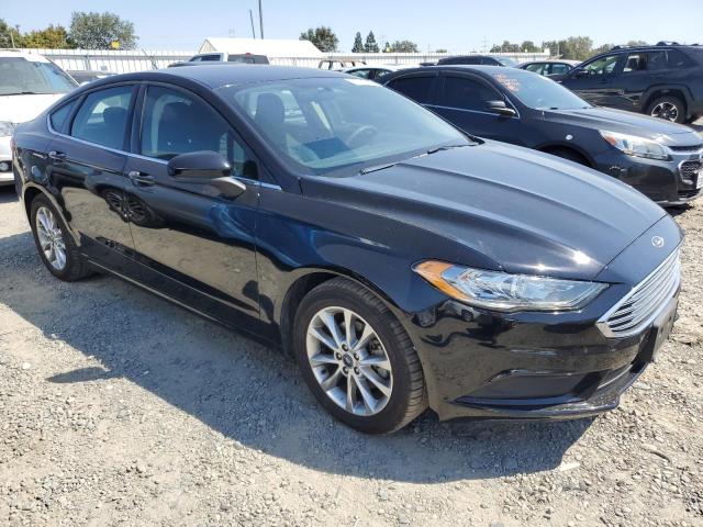 3FA6P0HDXHR222219 Ford FUSION SE