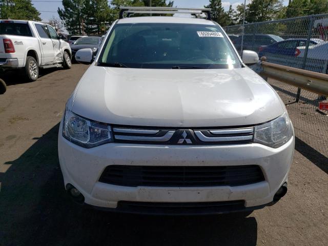 JA4AZ3A38EZ011474 Mitsubishi Outlander Se