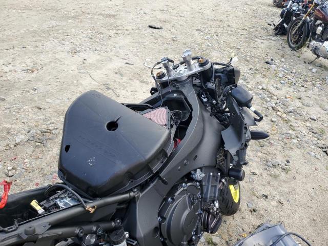 2017 YAMAHA FZ10 JYARN48E3HA000902