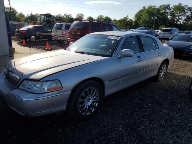 2004 LINCOLN TOWN CAR #3024004225