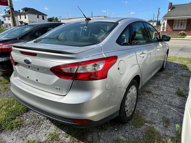 1FAHP3F21CL247089 2012 FORD FOCUS, photo no. 4