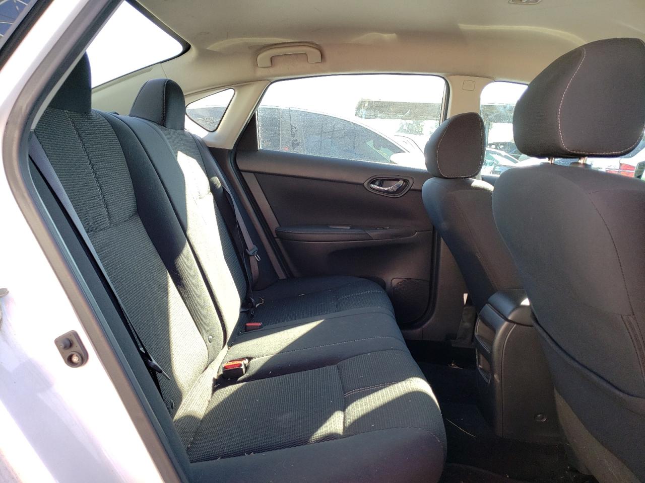 3N1AB7AP2HY364332 NISSAN SENTRA 2017