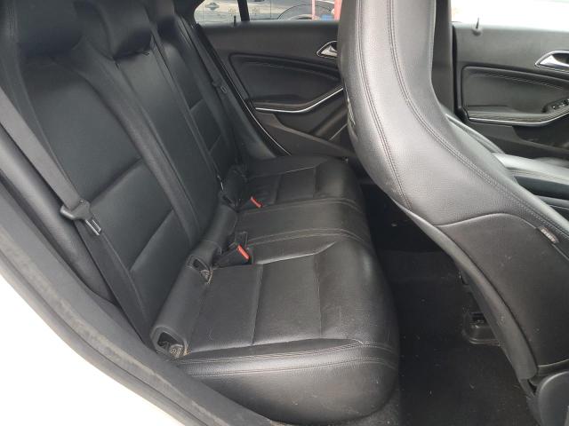 WDDSJ4GB5EN114418 Mercedes-Benz CLA 250 4MATIC