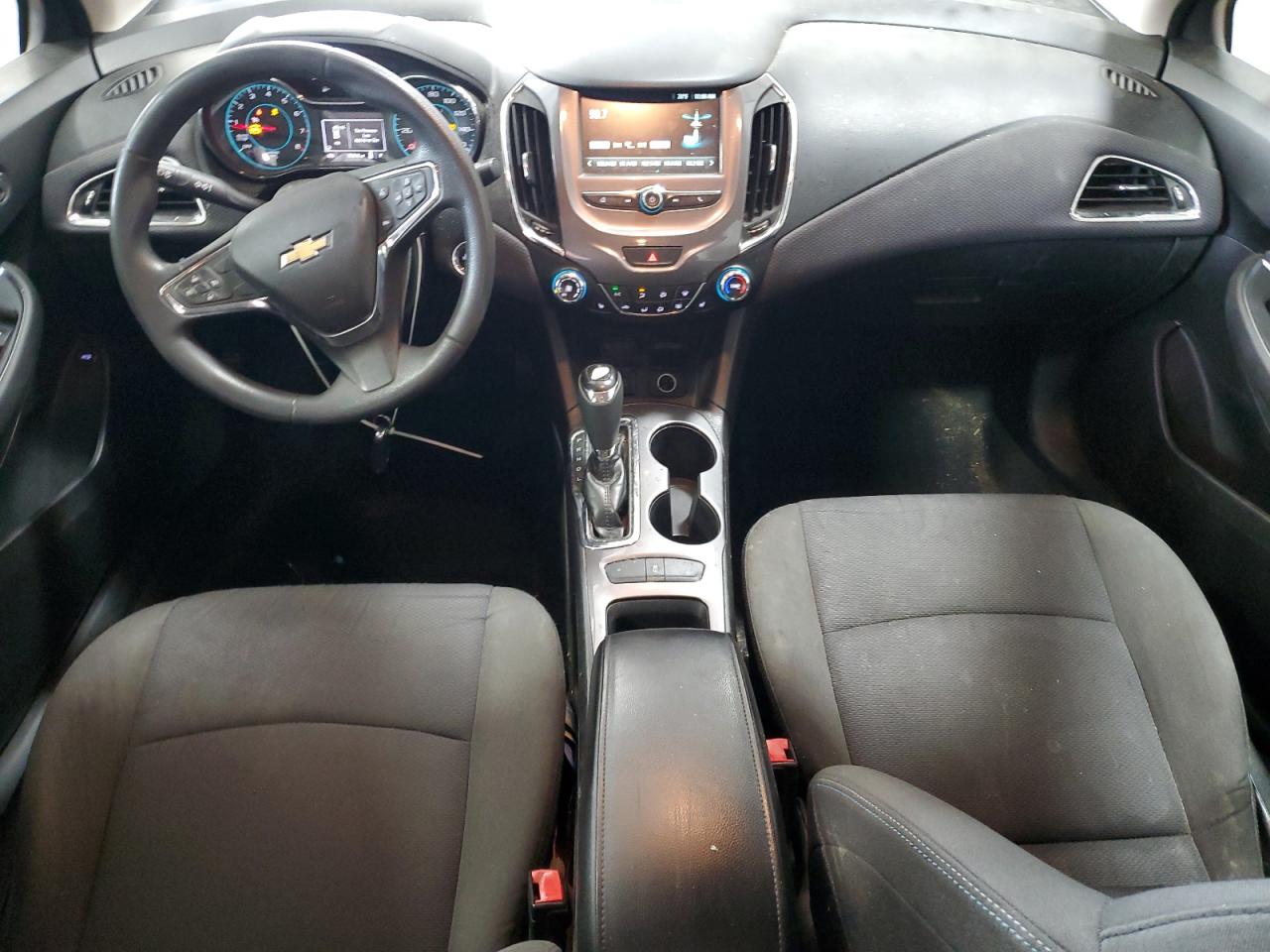1G1BE5SM8J7201010 CHEVROLET CRUZE 2018