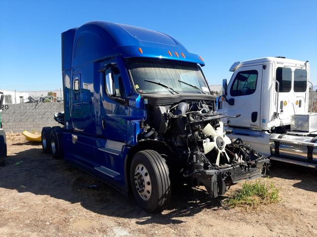 Lot #2461660460 2023 FREIGHTLINER CASCADIA 1 salvage car