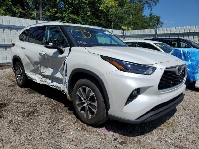 VIN 5TDGZRAH0NS545178 2022 Toyota Highlander, Xle no.4