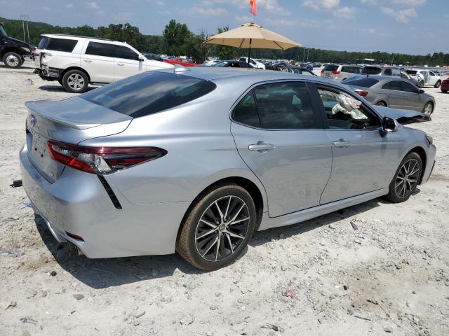 4T1G11AK9NU697133 Toyota Camry SE 3