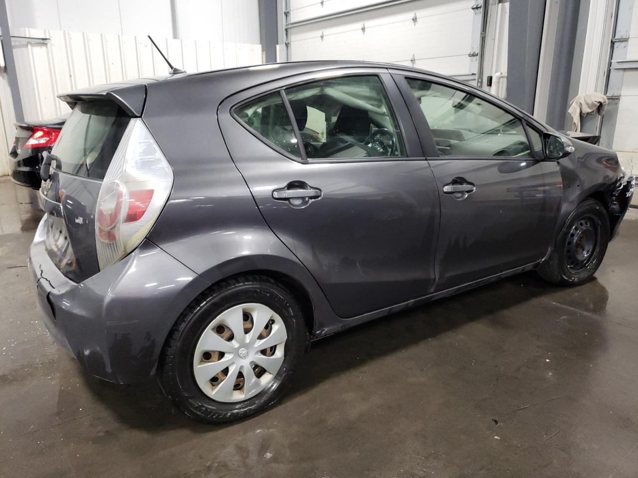 JTDKDTB32E1560397 2014 Toyota Prius C