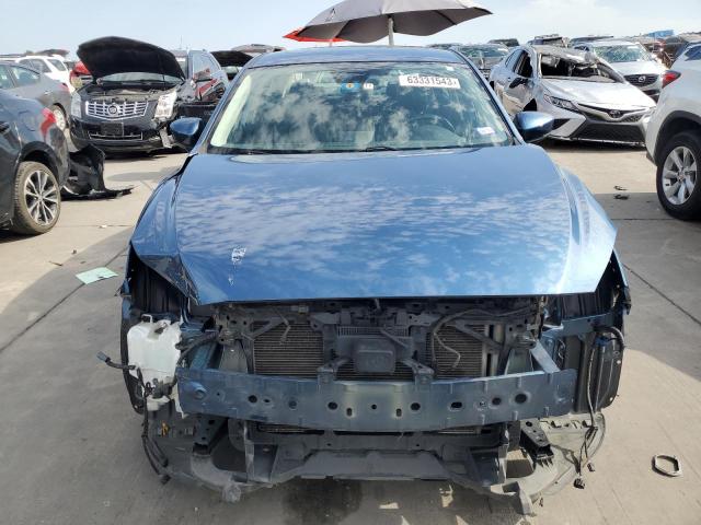 3MZBN1V32JM241153 Mazda 3 TOURING