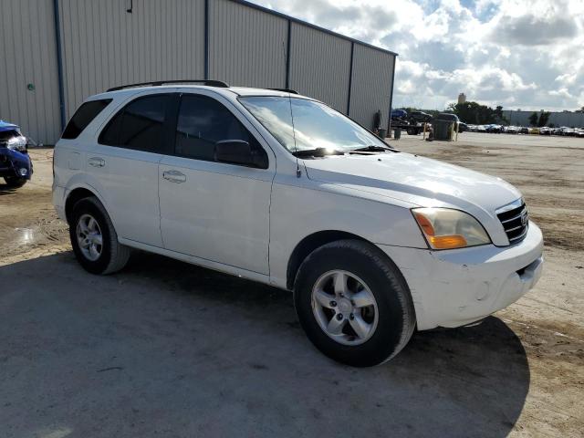 VIN: KNDJD735785819112 Auction: COPART Lot: 65873653 Location: FL - ORLANDO NORTH KNDJD735785819112 KIA SORENTO 2008 WHITE Photo 4